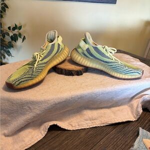 Authentic Yeezy Boost 350 V2 in Lime and Navy